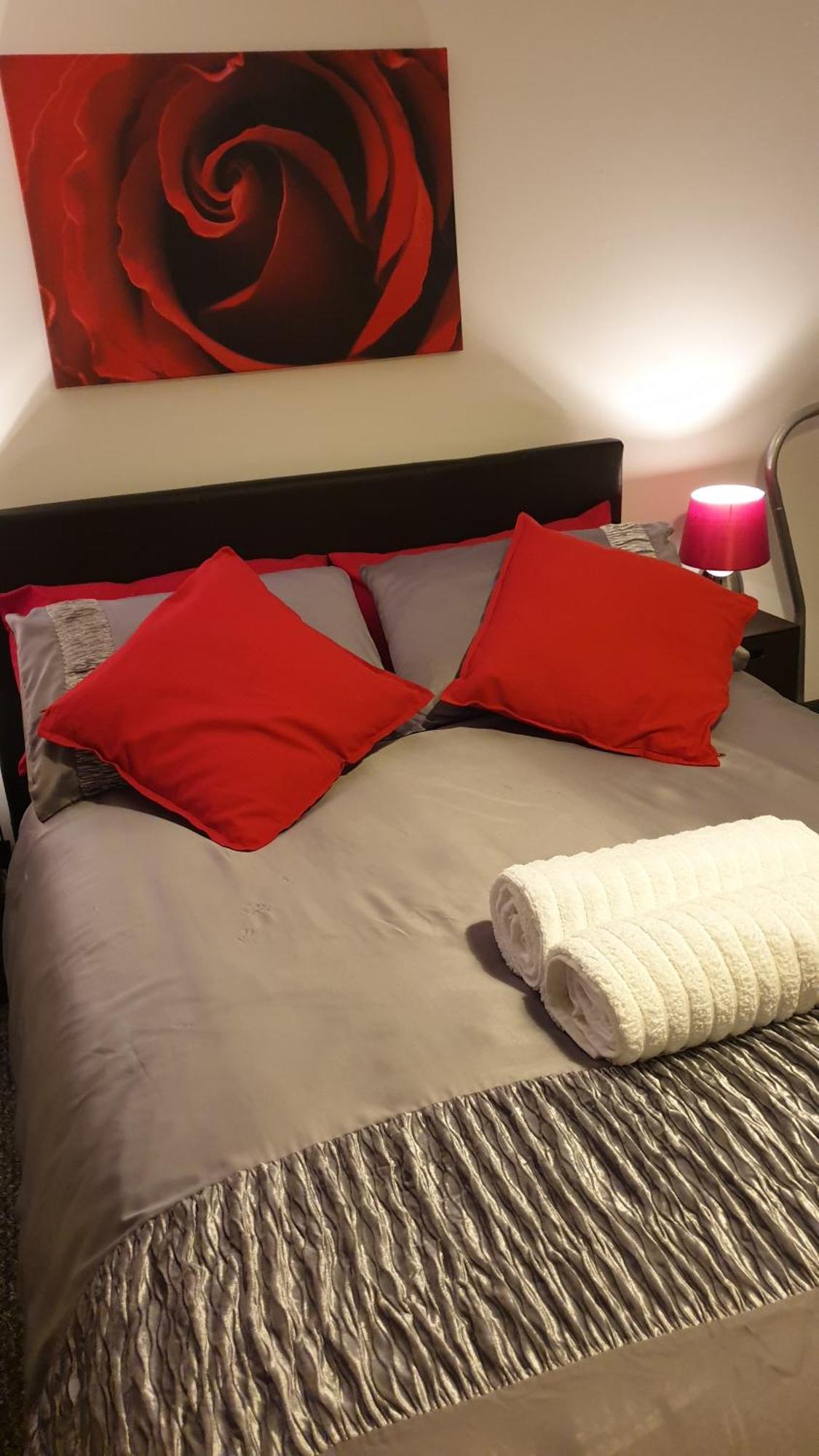 M&B Haven - Sittingbourne Apartment Ngoại thất bức ảnh