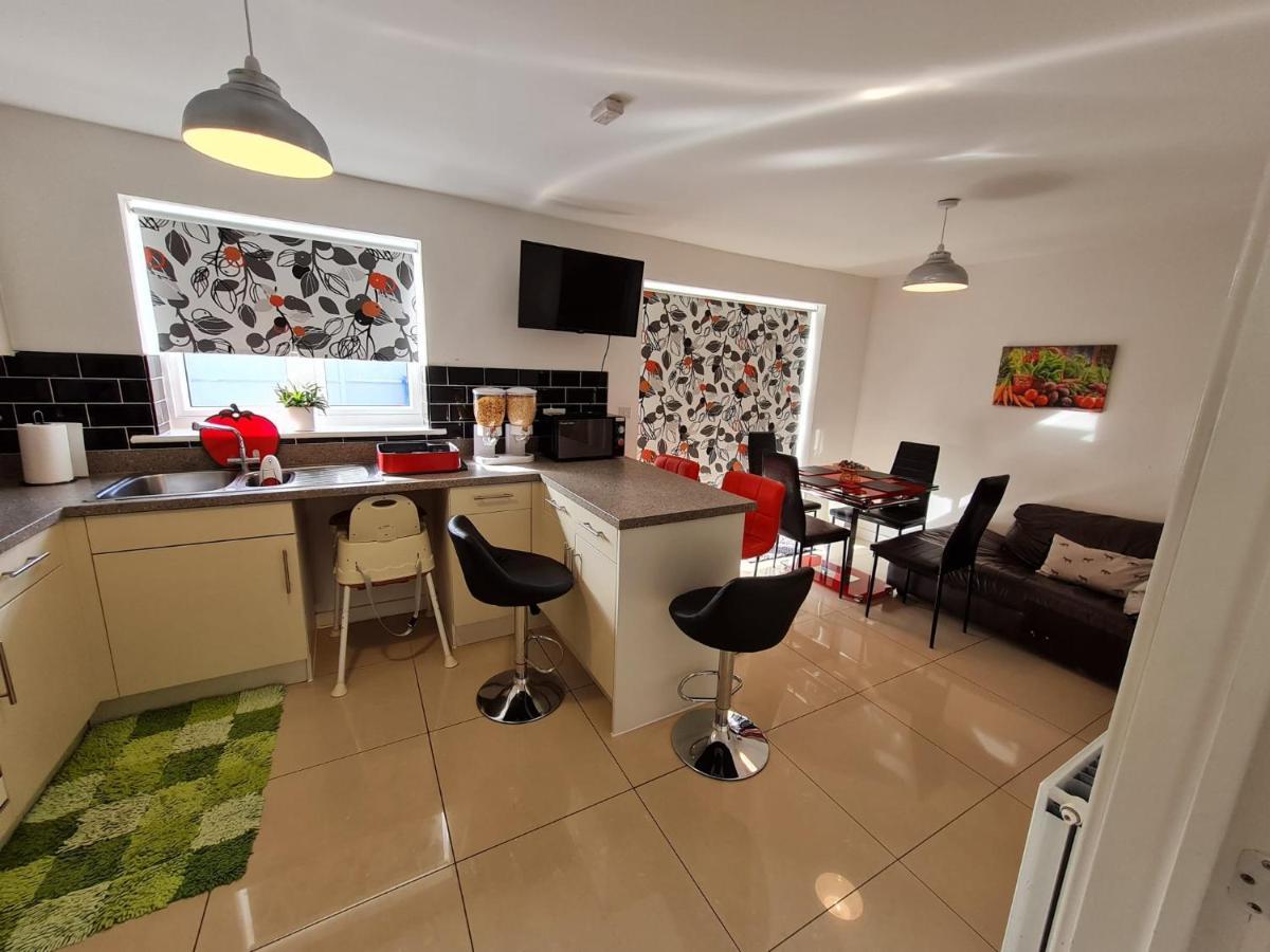 M&B Haven - Sittingbourne Apartment Ngoại thất bức ảnh