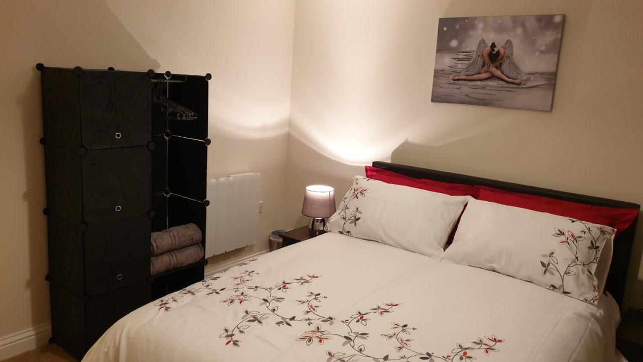M&B Haven - Sittingbourne Apartment Ngoại thất bức ảnh